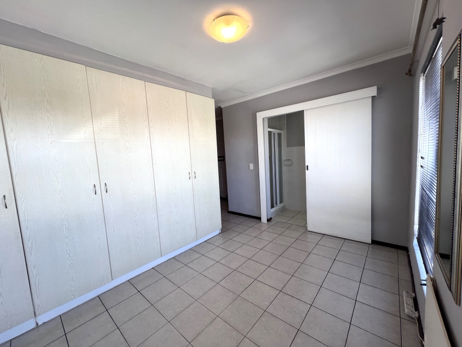 To Let 1 Bedroom Property for Rent in Parklands Western Cape